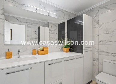 Sale - Apartment - La Nucía