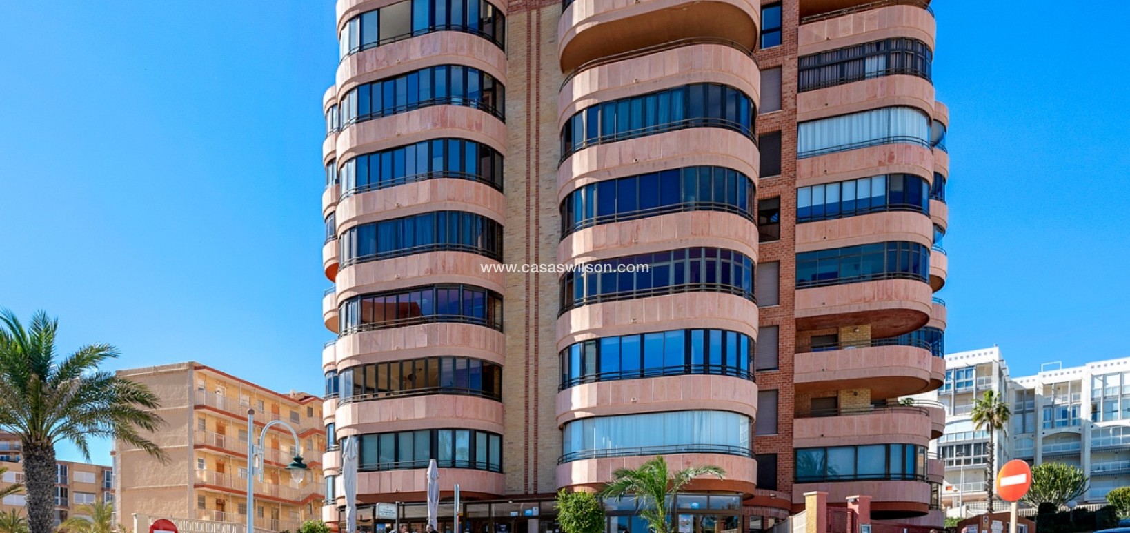 Venta - Apartamento - Arenales del Sol - Segunda linea playa