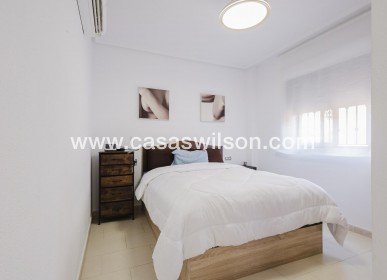 Sale - Villa - Torrevieja - Costa Blanca