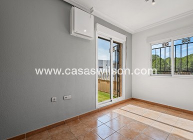 Sale - Villa - Orihuela Costa - Castillo de Don Juan