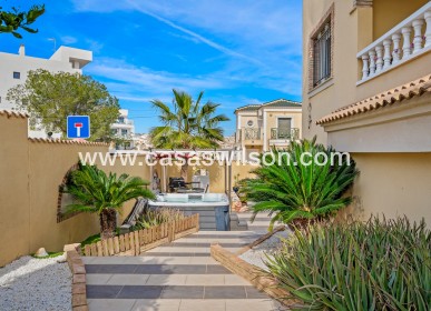 Sale - Villa - Orihuela Costa - Castillo de Don Juan