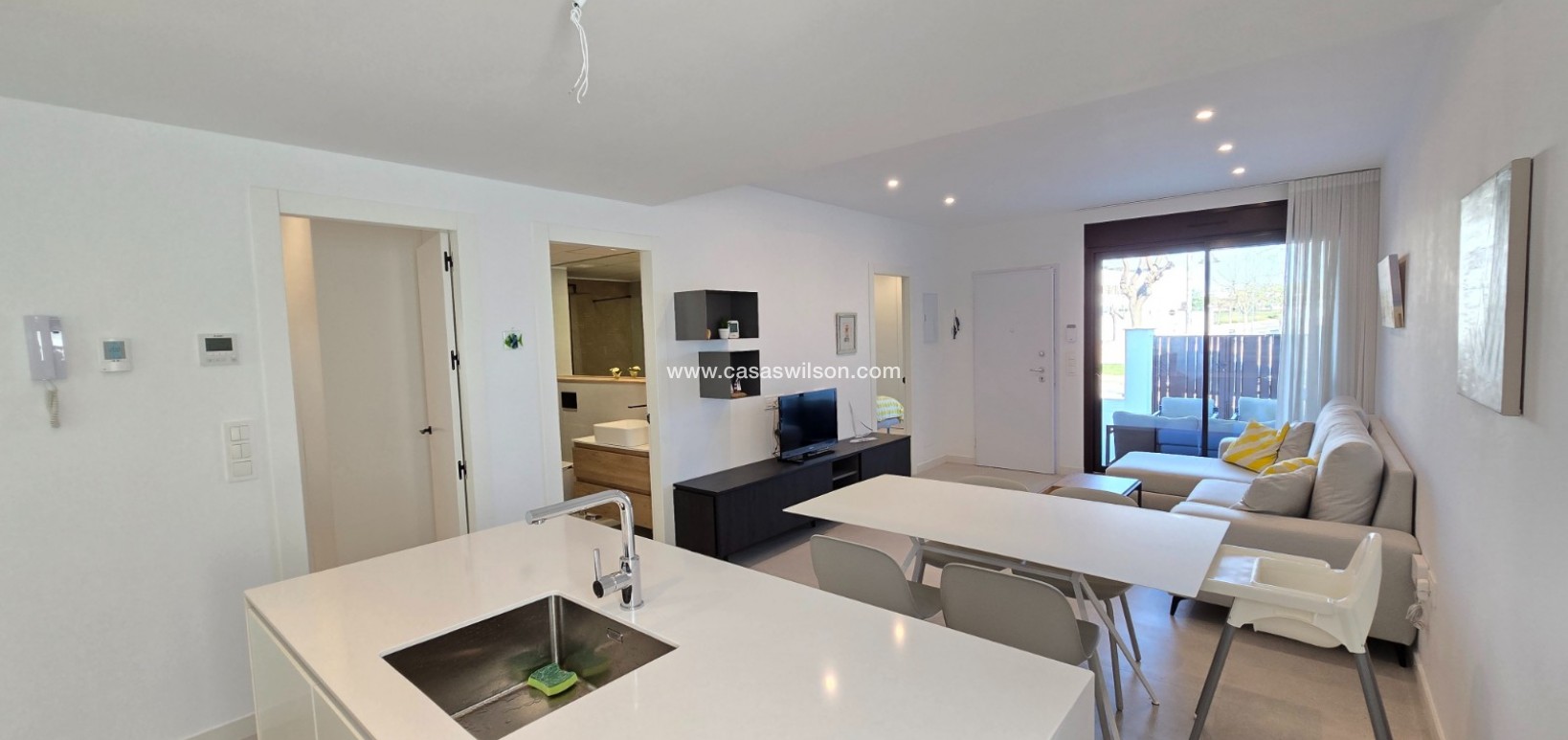 Sale - Apartment / Flat * - Pilar de la Horadada *