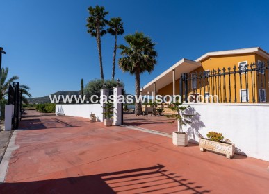 Sale - Country Property/Finca - Orihuela