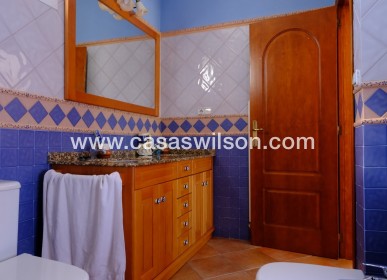 Sale - Country Property/Finca - Orihuela