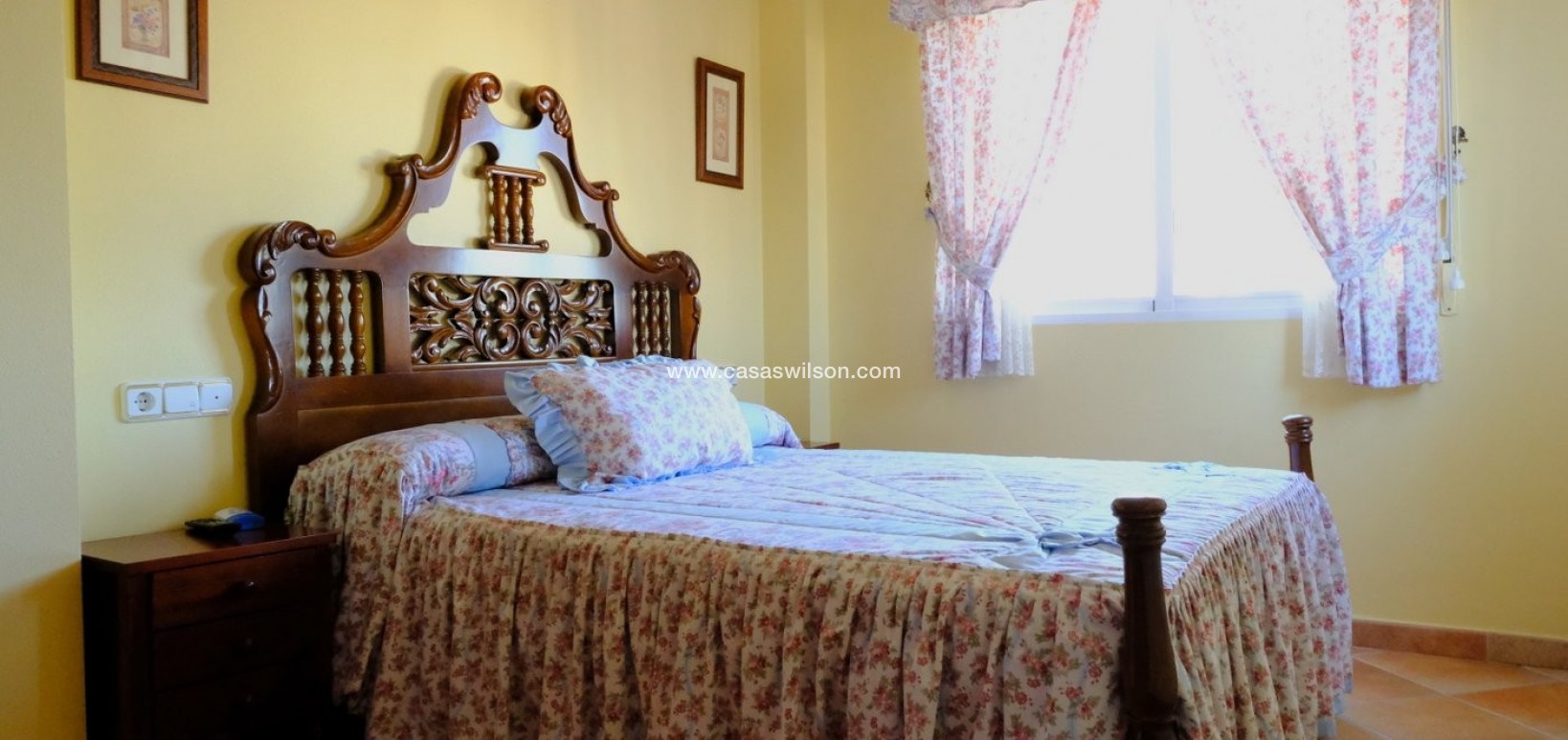 Sale - Country Property/Finca - Orihuela