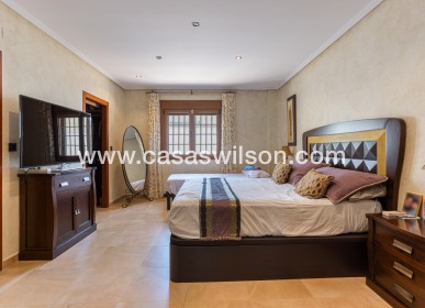 Venta - Chalet - Los Montesinos - La Herrada