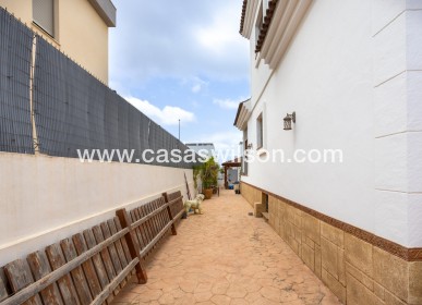 Venta - Chalet - Los Montesinos - La Herrada