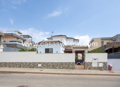 Venta - Chalet - Los Montesinos - La Herrada