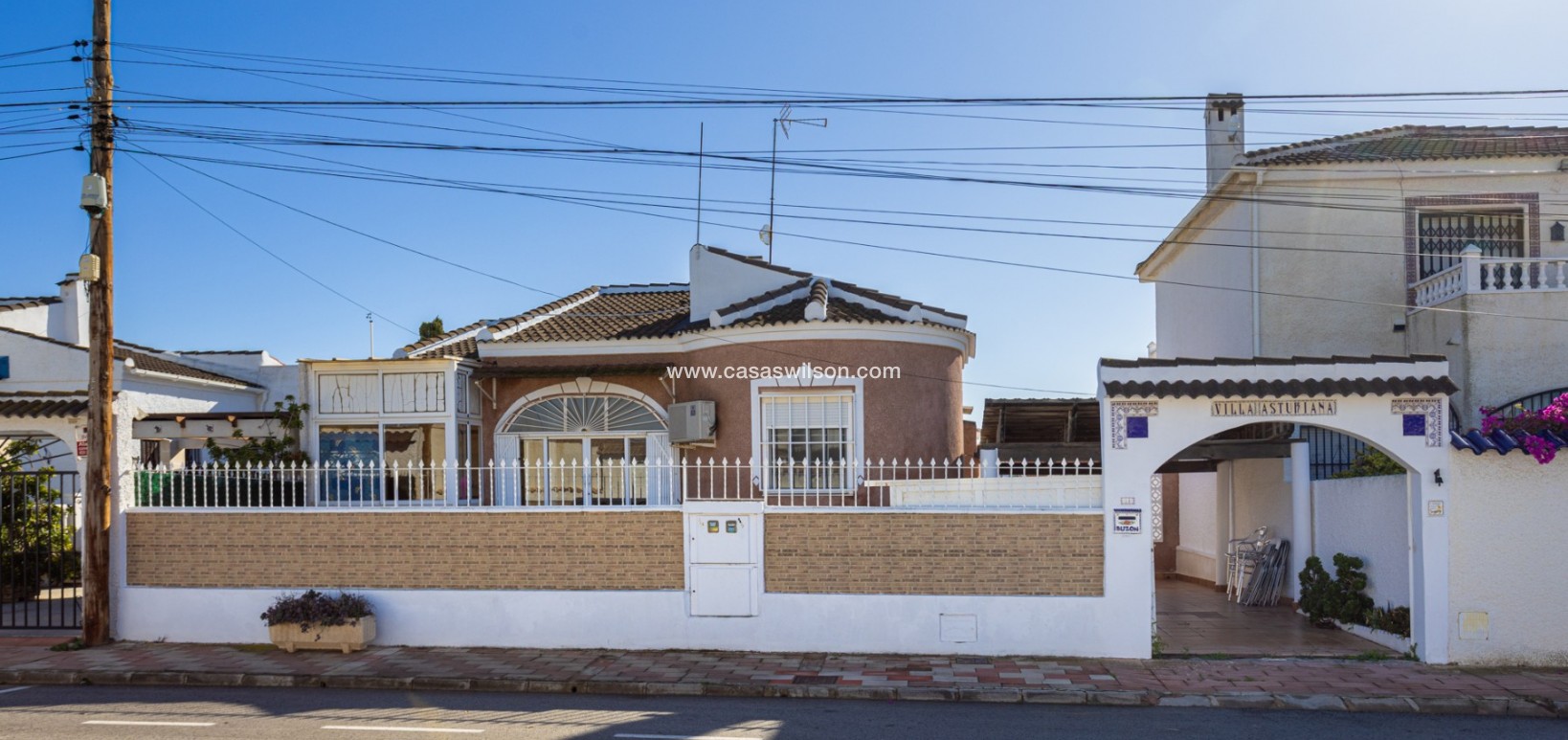 Sale - Villa - Torrevieja - Urbanización San Luis