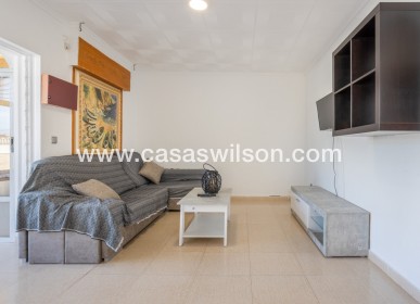 Sale - Villa - Torrevieja - Urbanización San Luis