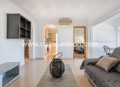 Sale - Villa - Torrevieja - Urbanización San Luis