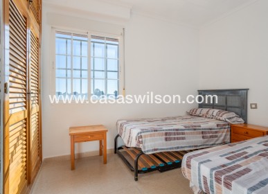 Sale - Villa - Torrevieja - Urbanización San Luis