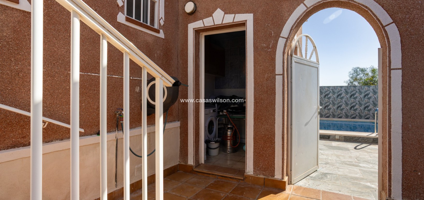 Sale - Villa - Torrevieja - Urbanización San Luis