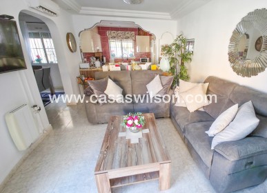 Sale - Villa - Villamartin - Costa Blanca