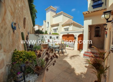 Sale - Villa - Villamartin - Costa Blanca