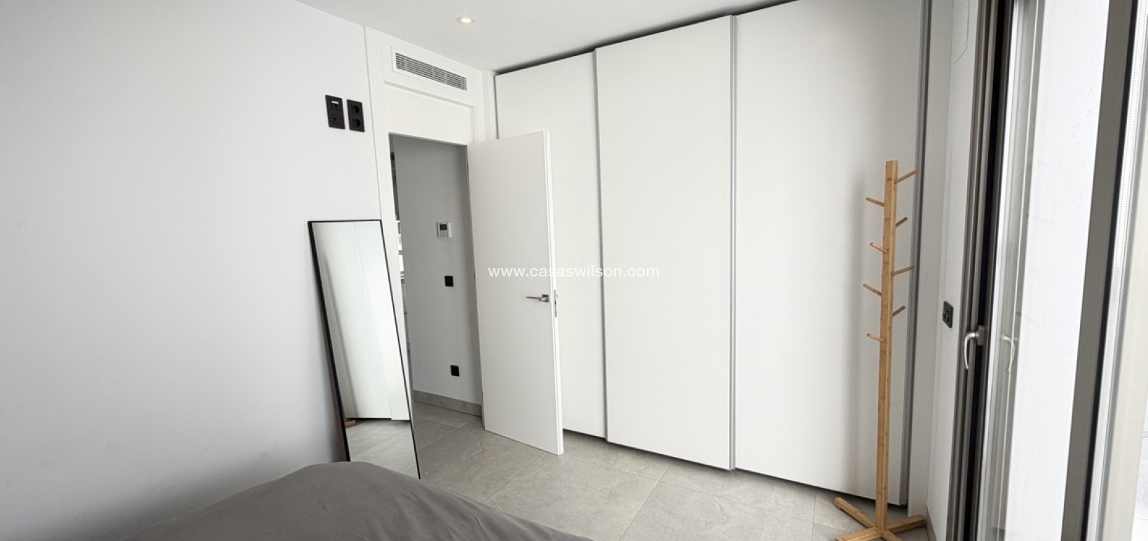 Sale - Villa - Villamartin - Villamartín