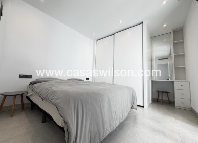 Sale - Villa - Villamartin - Villamartín