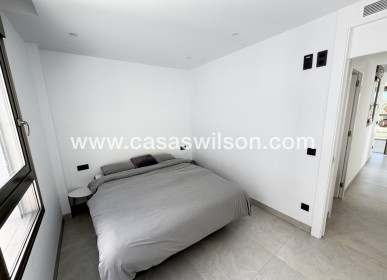 Sale - Villa - Villamartin - Villamartín