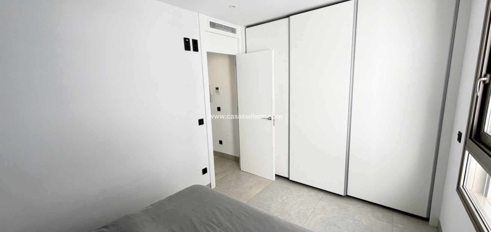 Sale - Villa - Villamartin - Villamartín