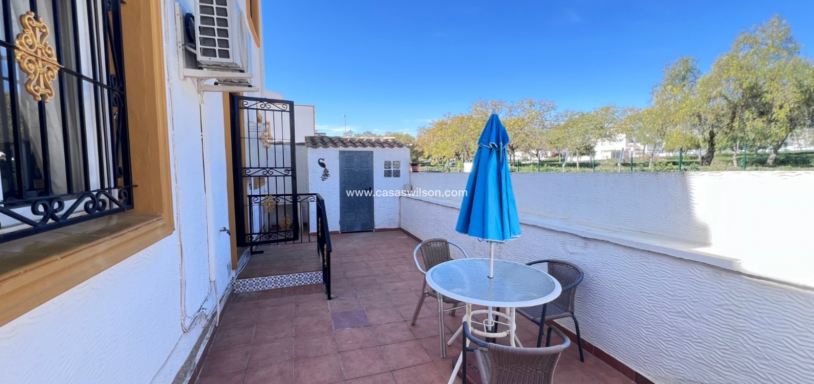 Sale - House - Entre Naranjo - Vistabella Golf