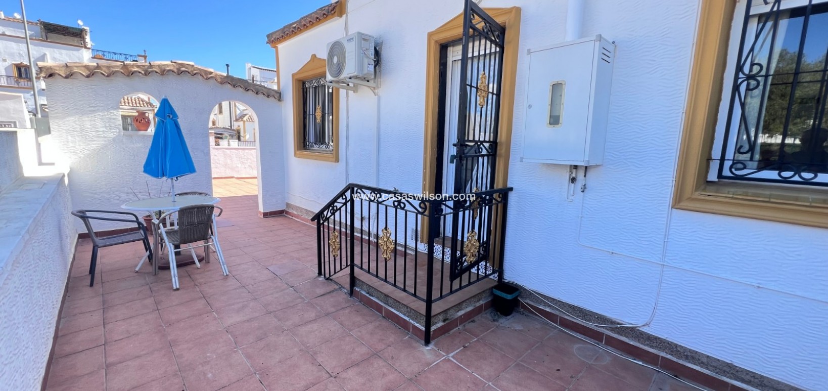 Sale - House - Entre Naranjo - Vistabella Golf