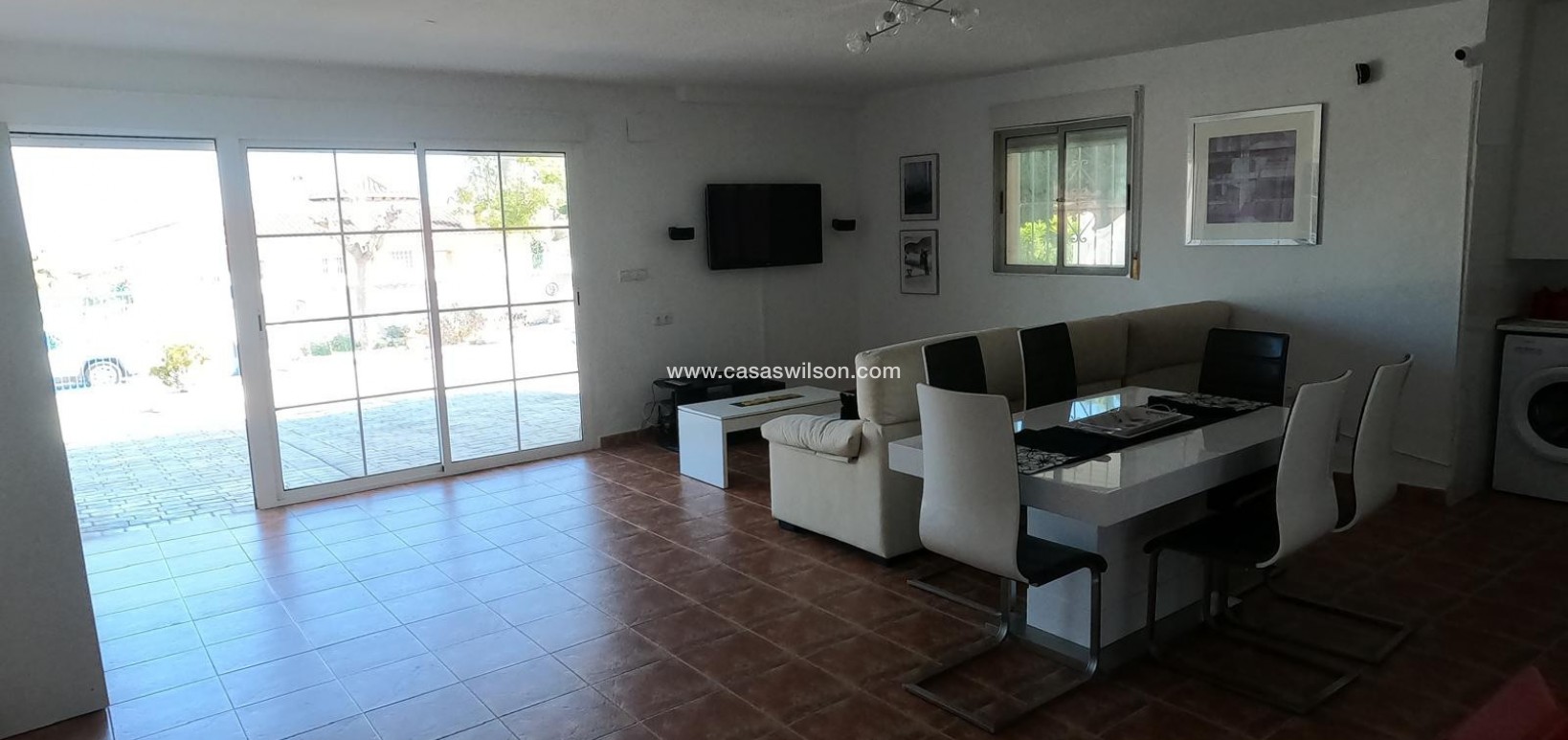 Sale - Villa - Algorfa