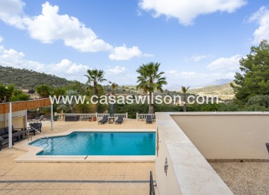Sale - Villa - Detached - La Zarza