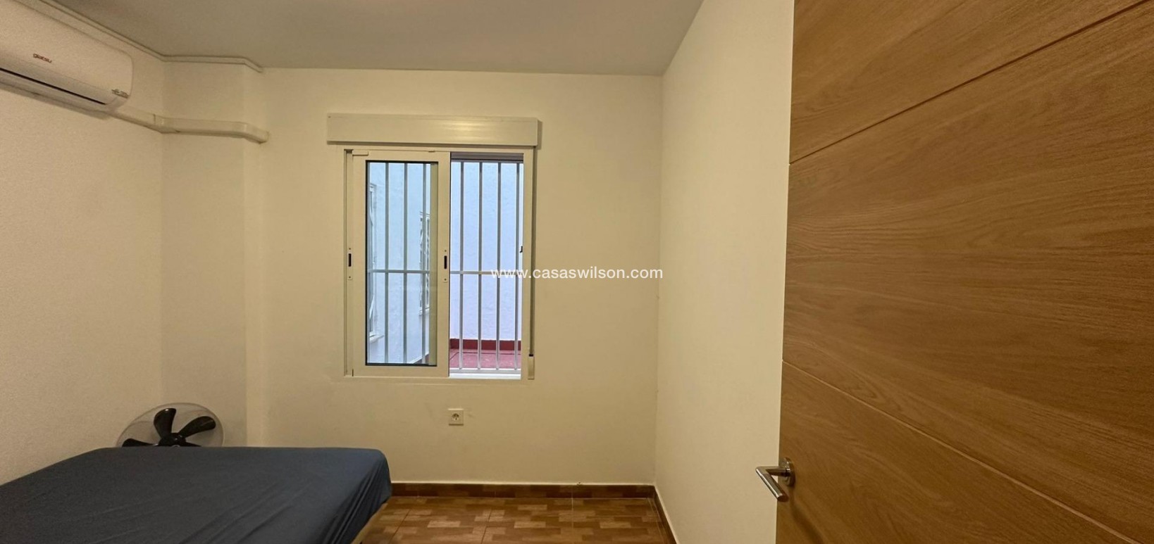 Sale - Apartment - Torrevieja - La Mata pueblo