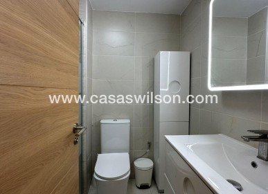 Sale - Apartment - Torrevieja - La Mata pueblo