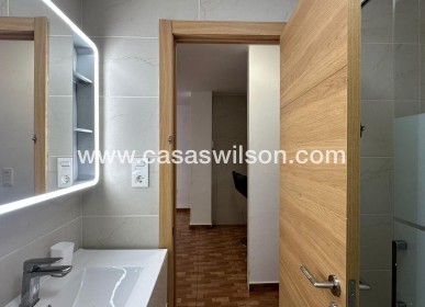 Sale - Apartment - Torrevieja - La Mata pueblo