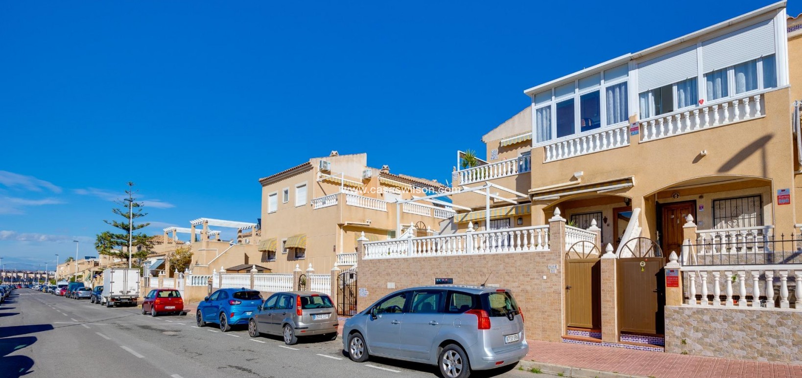 Sale - Bungalow - Torrevieja - El molino