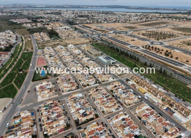 Sale - Bungalow - Torrevieja - El Limonar