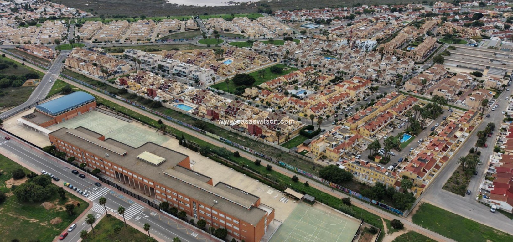 Sale - Bungalow - Torrevieja - El Limonar