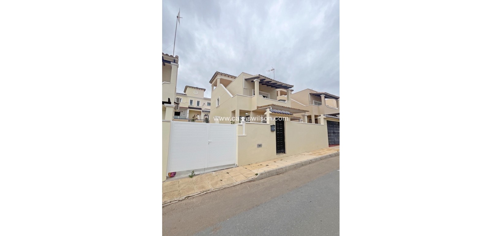 Venta - Apartamento - San Miguel de Salinas - Las Filipinas