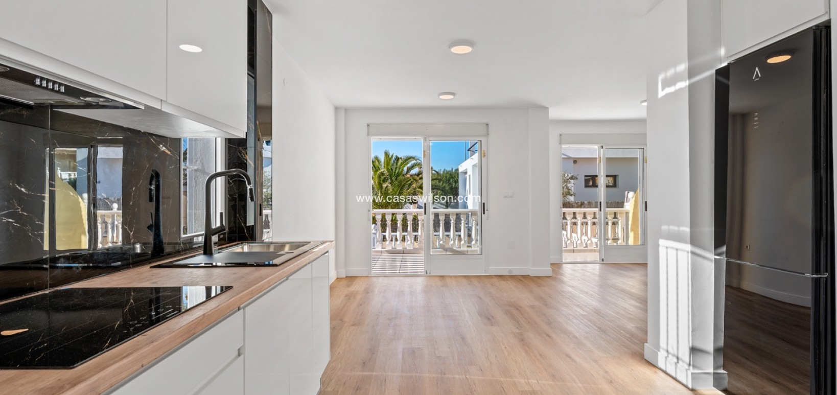 Venta - Chalet - Benimar