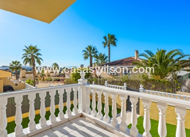 Venta - Chalet - Benimar