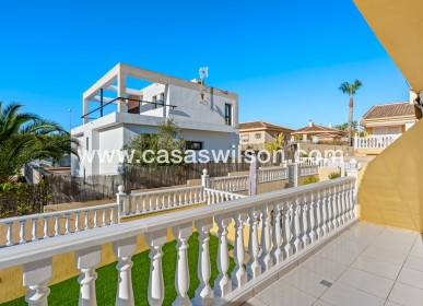 Venta - Chalet - Benimar