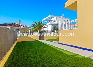 Venta - Chalet - Benimar