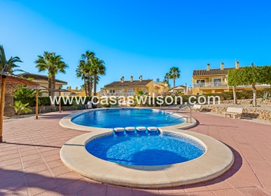 Venta - Chalet - Benimar