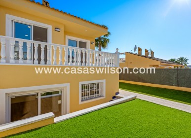 Venta - Chalet - Benimar