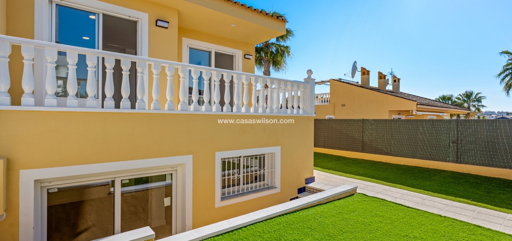 Venta - Chalet - Benimar