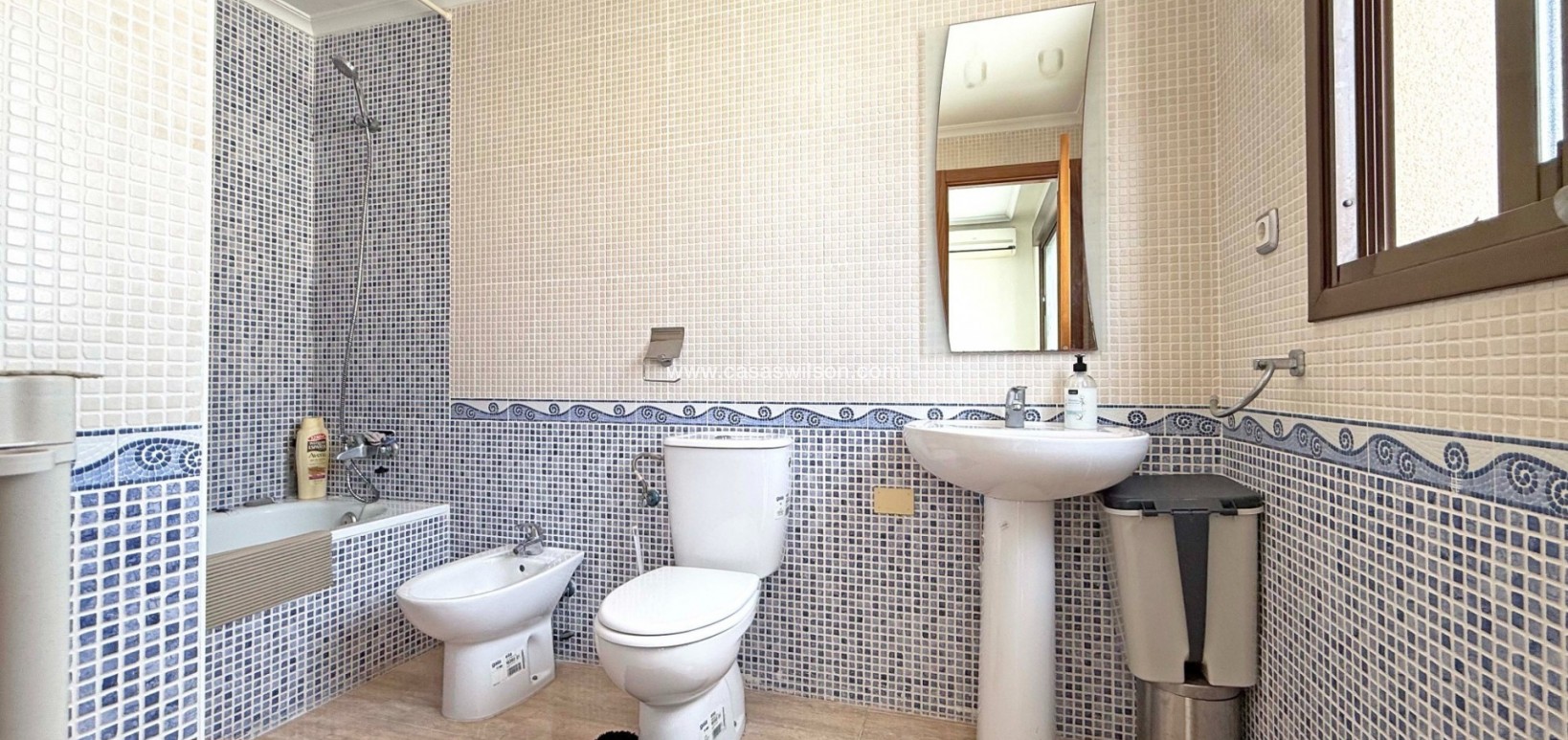 Venta - Apartamento - Torrevieja