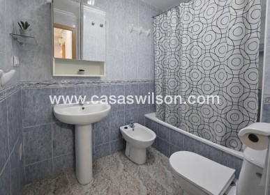 Sale - Apartment - Torrevieja - Centro - Muelle Pesquero