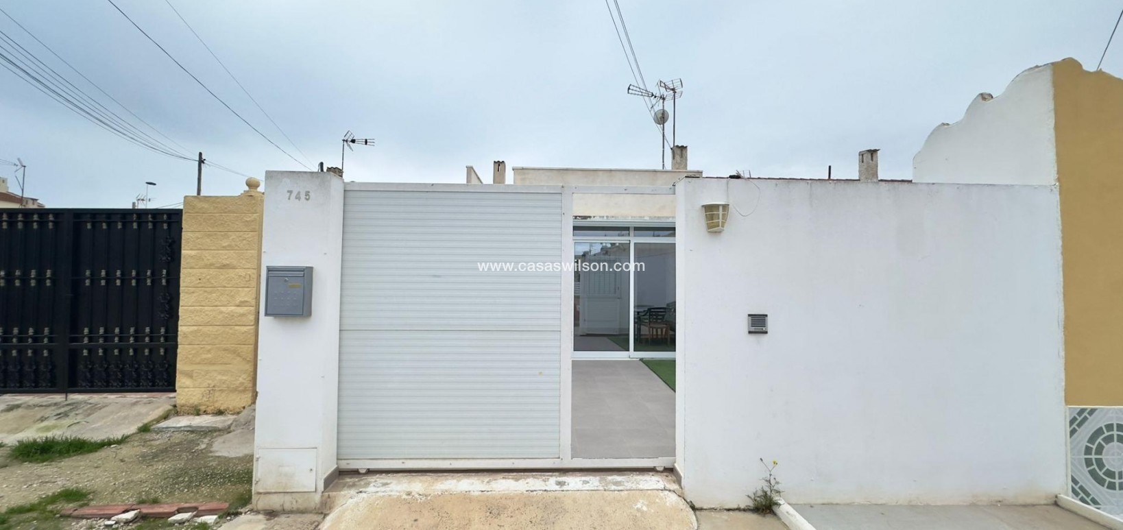 Sale - Bungalow - Torrevieja - El Limonar