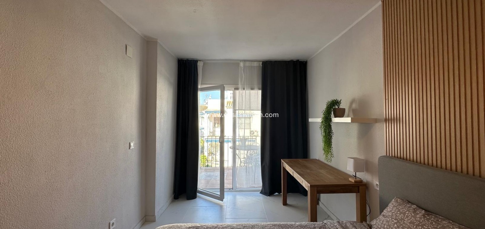 Sale - Bungalow - Torrevieja - Los Balcones
