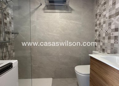 Sale - Bungalow - Torrevieja - Los Balcones