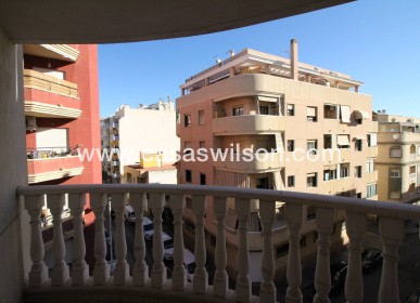 Sale - Apartment - Torrevieja - Centro