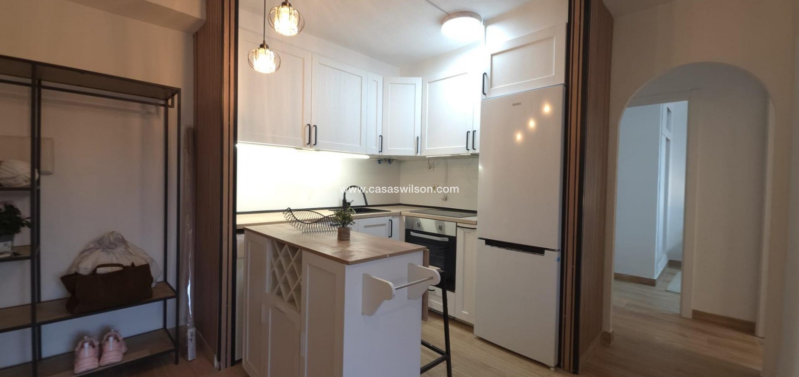 Sale - Apartment - Torrevieja - Cala Ferris