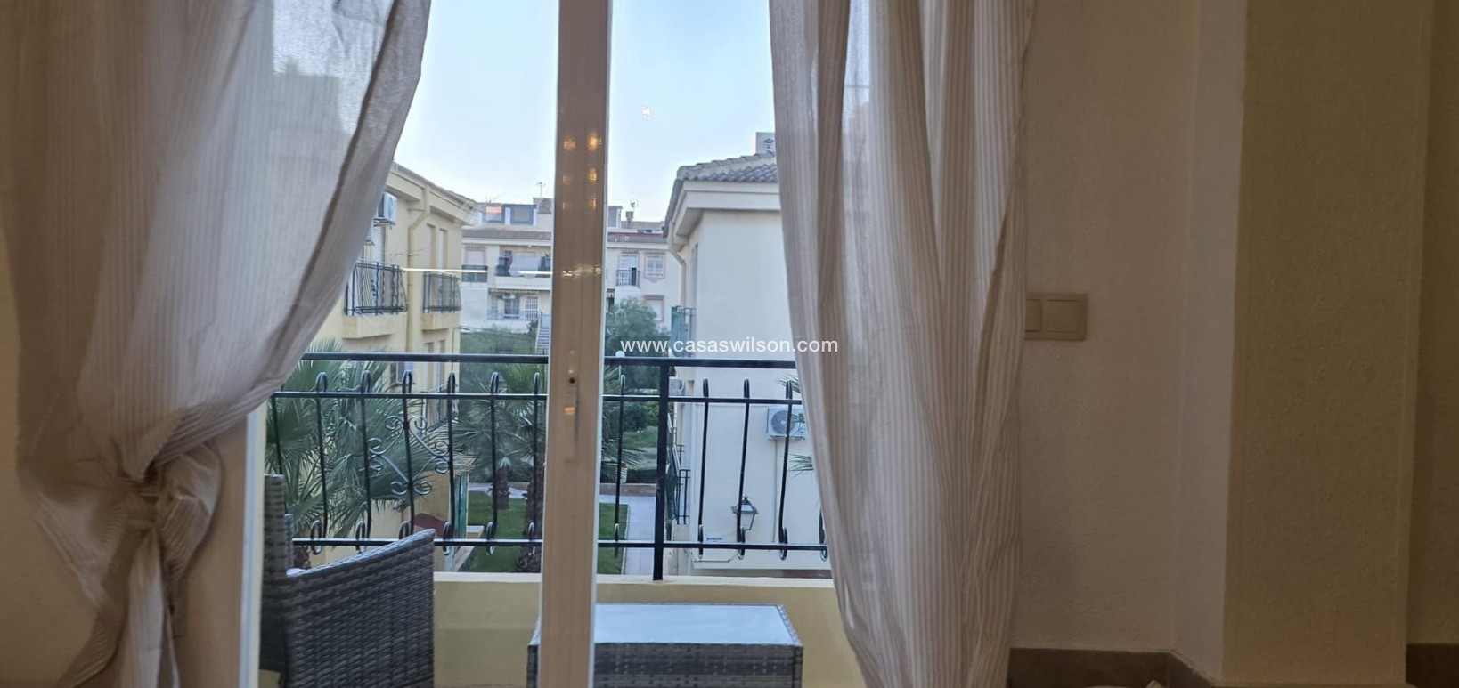 Sale - Apartment - Torrevieja - Cala Ferris