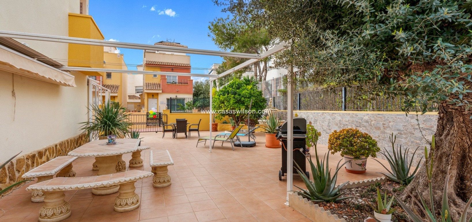 Sale - Townhouse - Orihuela Costa - Villamartín